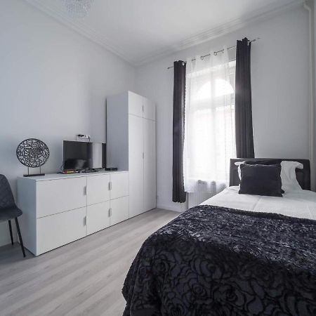 Executive Single Room With En-Suite In Guest House City Centre Luxembourg Exterior photo