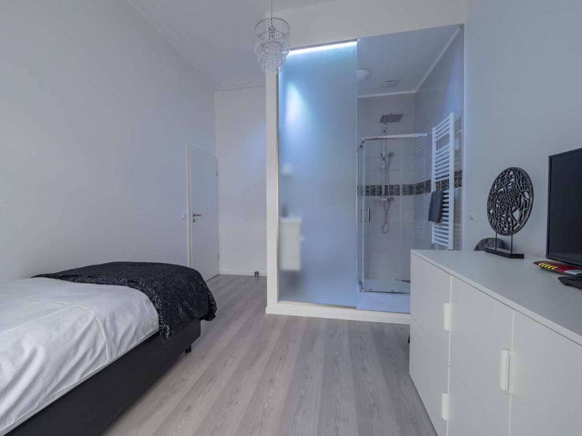 Executive Single Room With En-Suite In Guest House City Centre Luxembourg Exterior photo