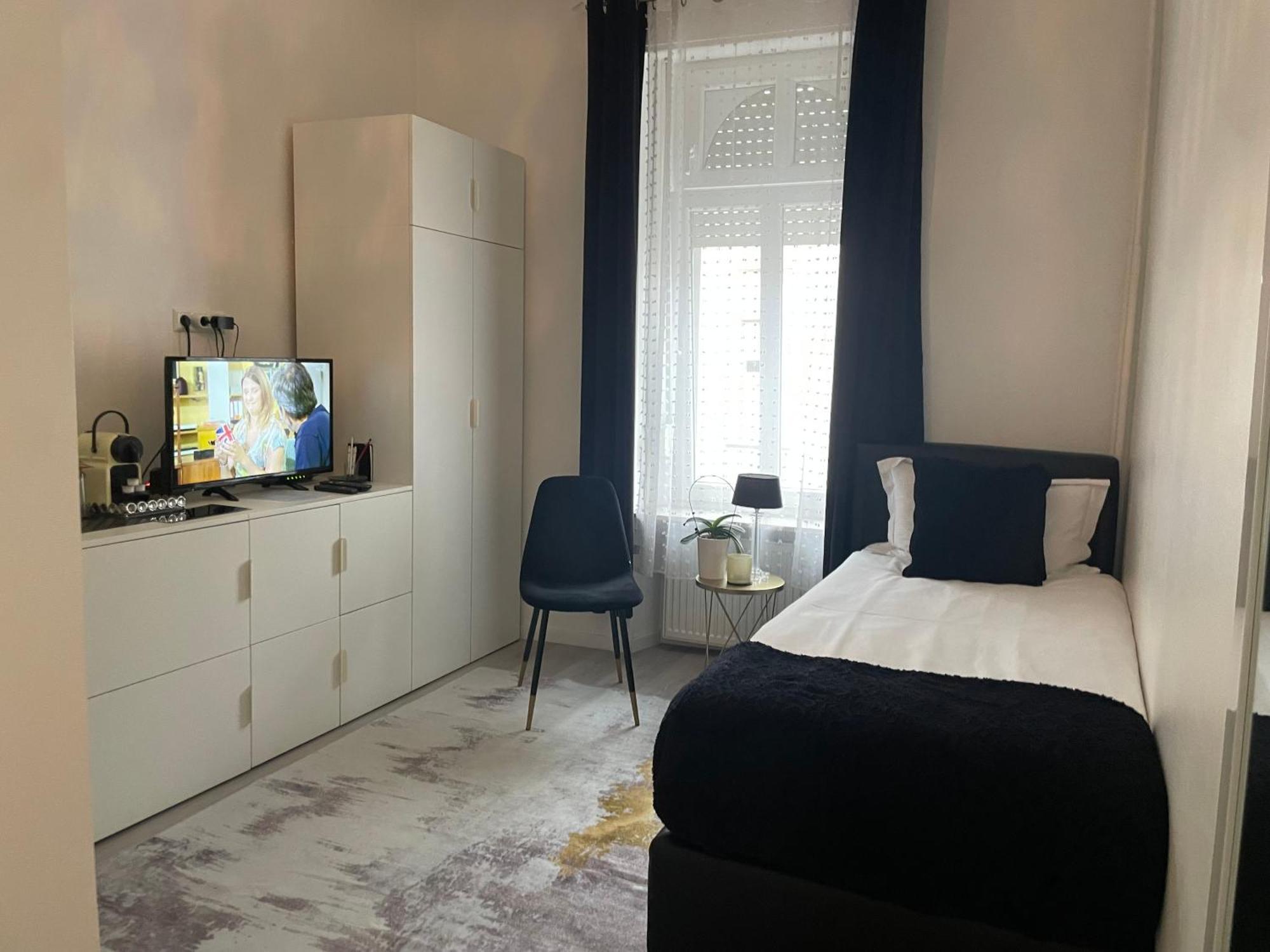 Executive Single Room With En-Suite In Guest House City Centre Luxembourg Exterior photo